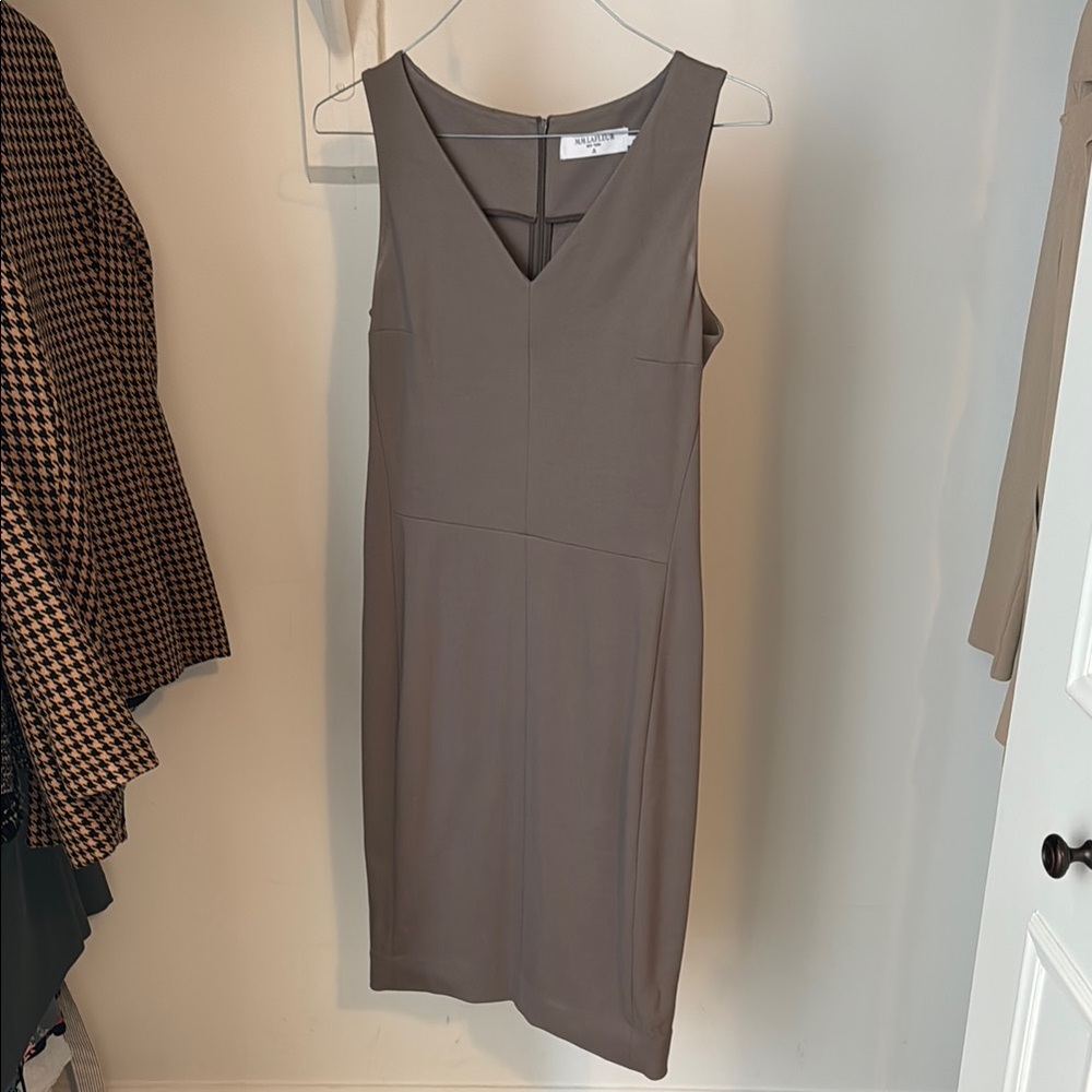 Elegant Gray Sleeveless Dress